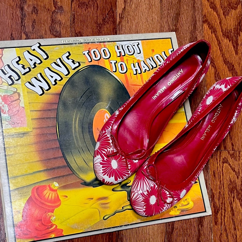 Antonio Melani heels size 7.5!